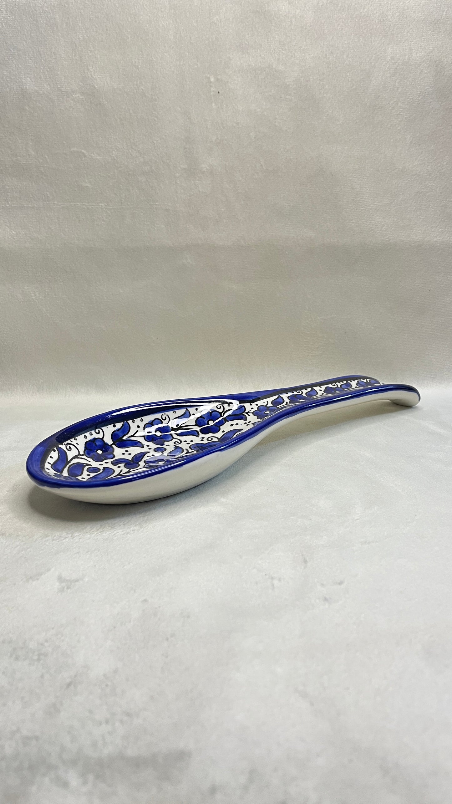 Serving plate in spoon shape blue