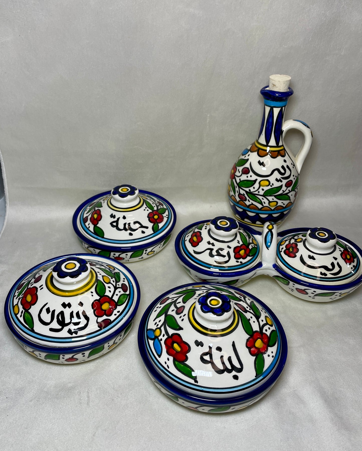 طقم إفطار (ملون)
