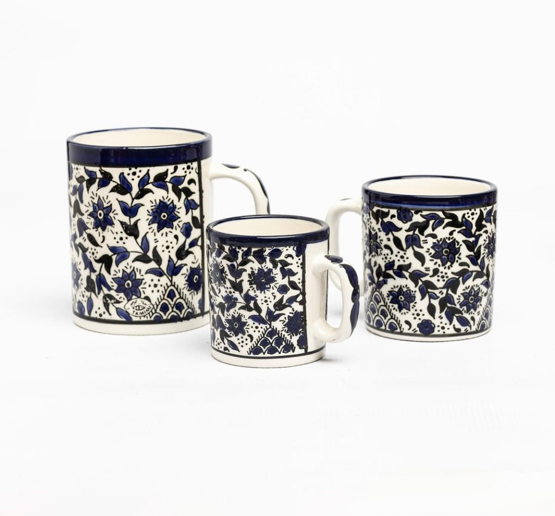 Becher Blau farbig