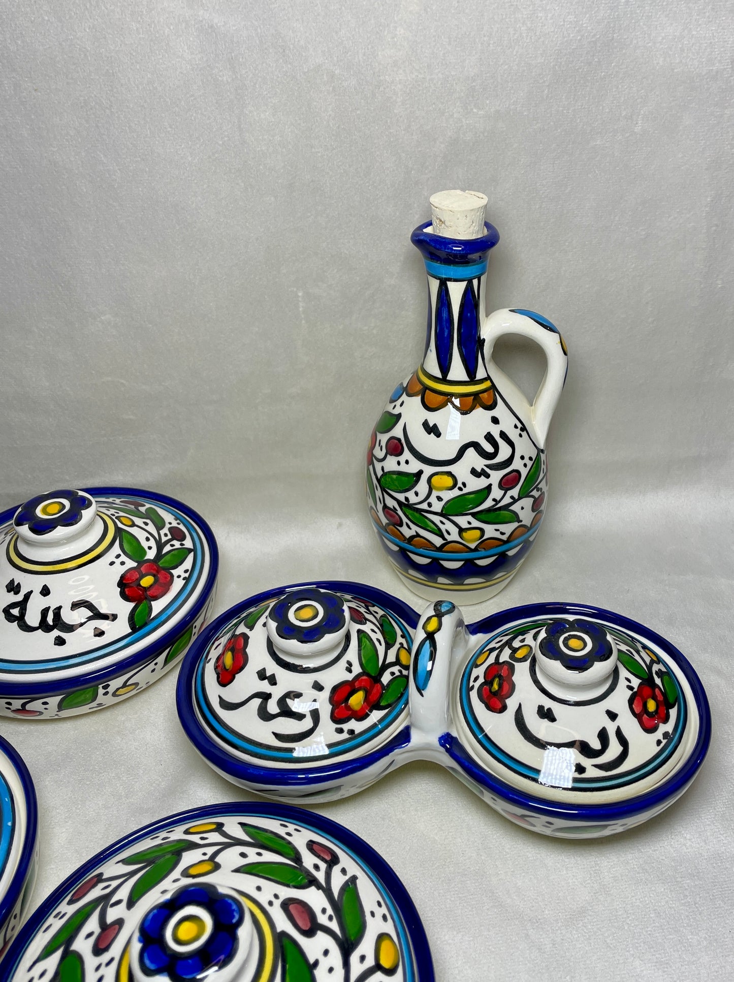 طقم إفطار (ملون)