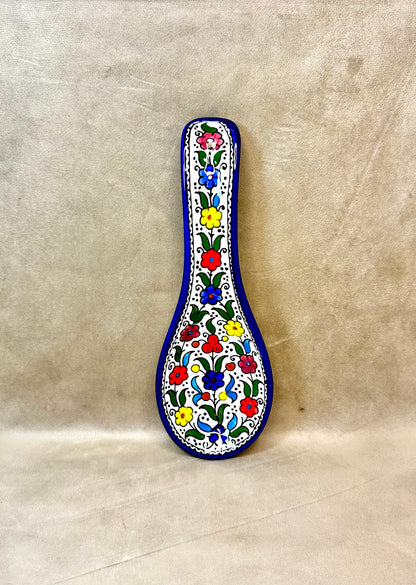 Serving plate in spoon shape colored