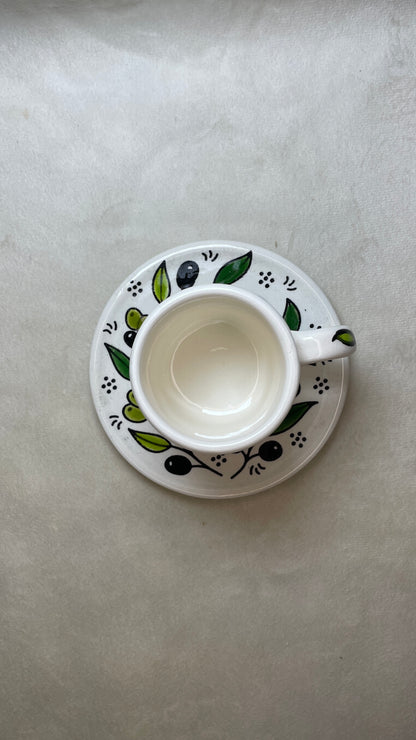 Finjan mit Untertasse
