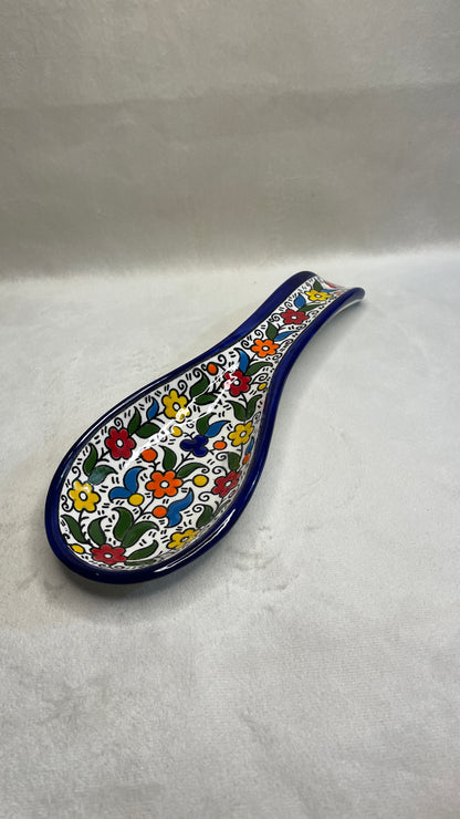 Serving plate in spoon shape colored