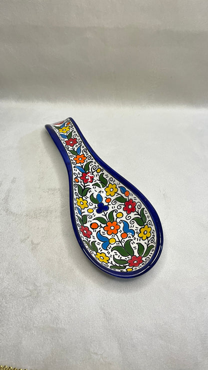 Serving plate in spoon shape colored