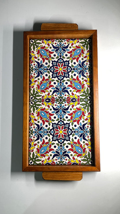 طبق تقديم مصنوع يدويًا من خشب الزيتون وقاعدة سيراميك حرفية 31 سم × 17 سم