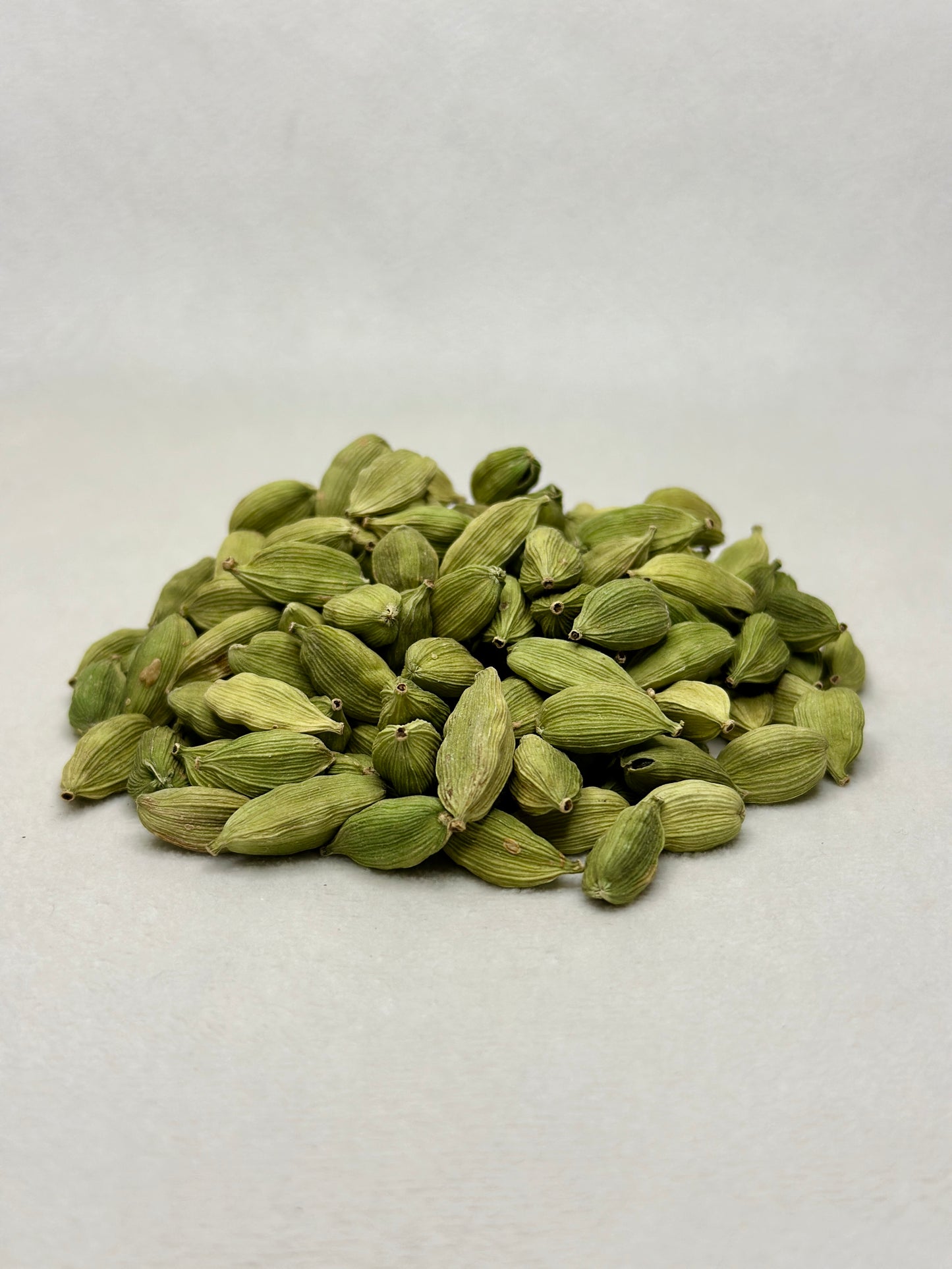 Grüner Kardamom – Premium Qualität . 100 gr