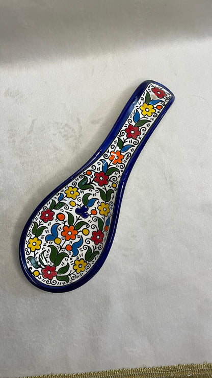 Serving plate in spoon shape colored
