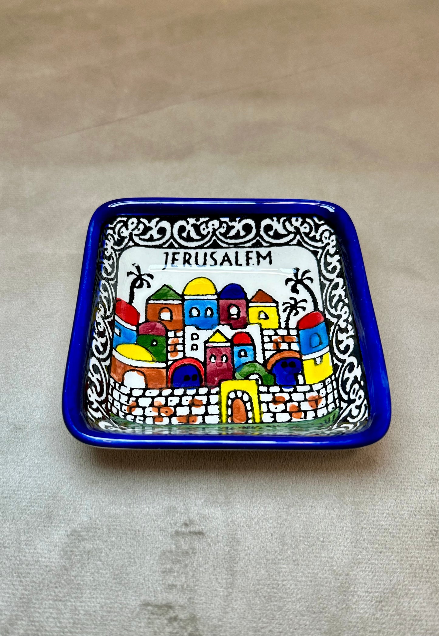 أوعية الغمس/الوجبات الخفيفة باللون الأزرق